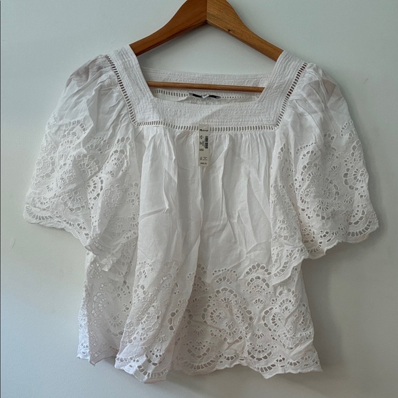 Flutter-Sleeve Top - Picture 6 of 11